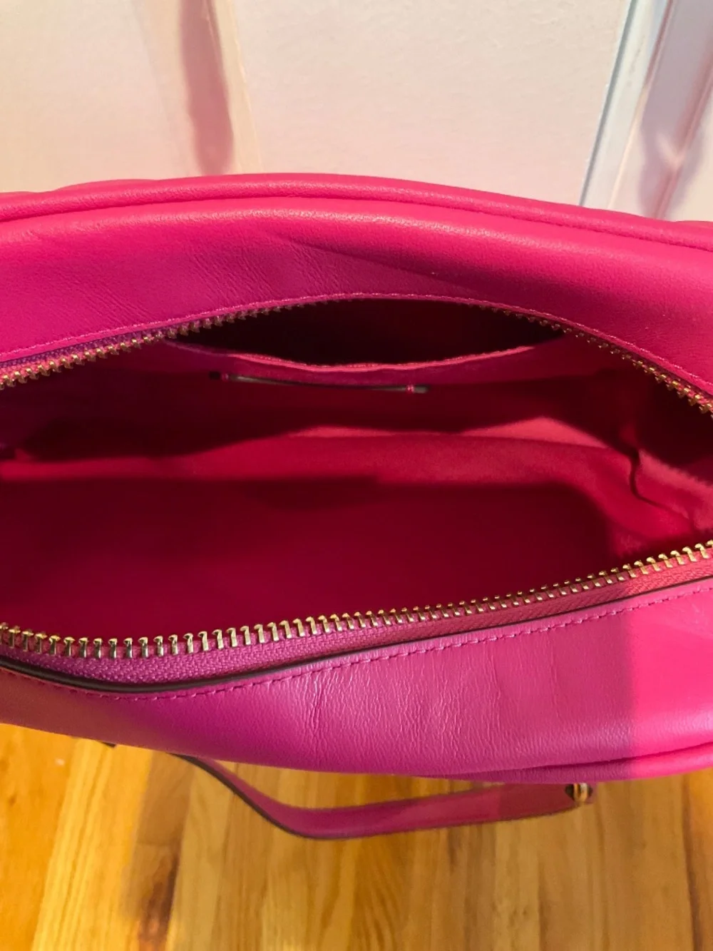 Coach Shoulder Bag (hot pink)